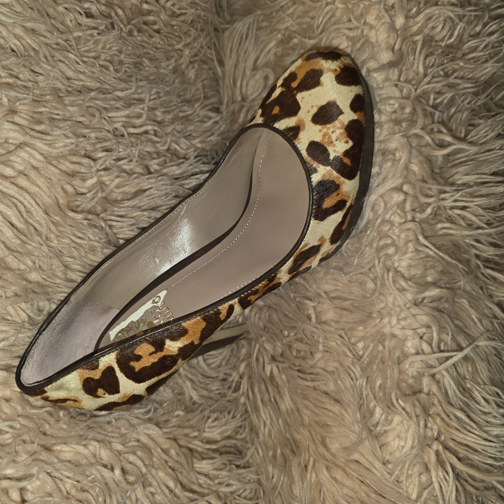 Vince Camuto Brown Heels with Sleek Design